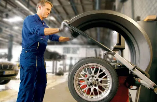 Why Are Professional Wheel Alignment & Balancing Services Critical to Your Drive